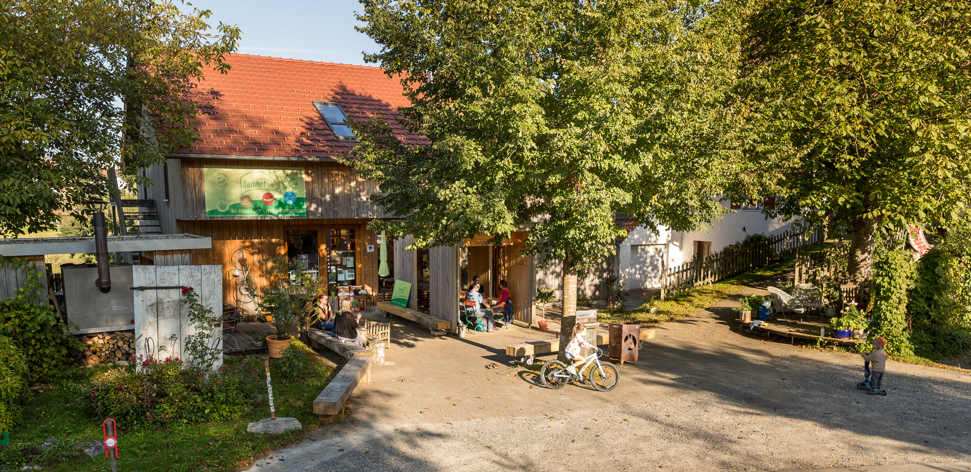 Samhof Biomarkt Gebaude Ein Blick in den Samhof Biomarkt in Wolfegg