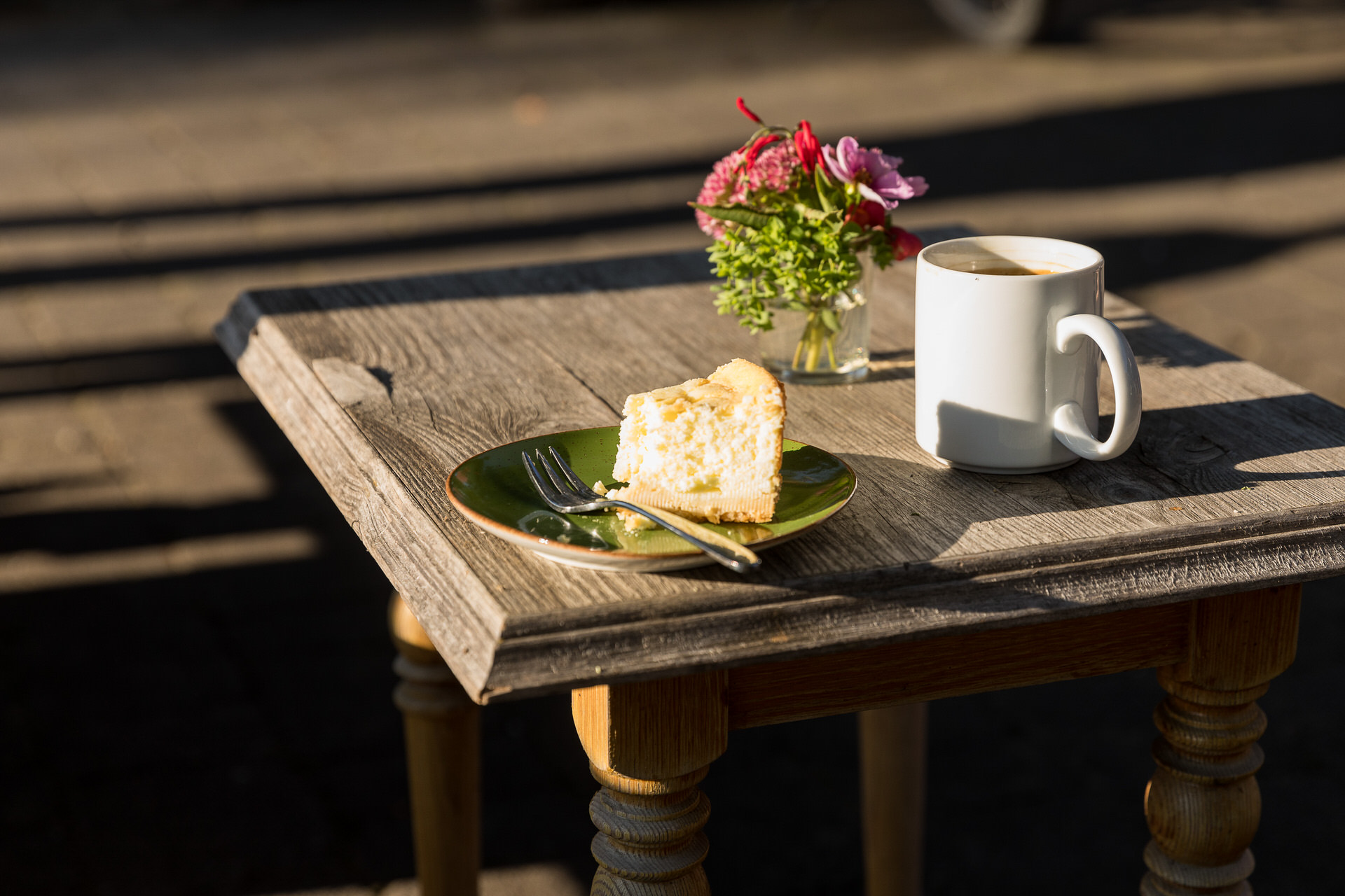Samhof-cafe-kaffe-cafe-kaesekuchen